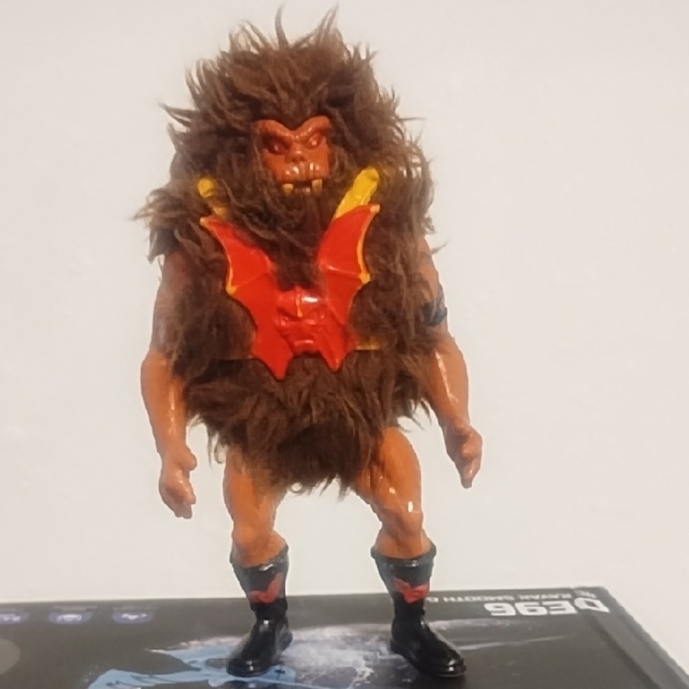 VINTAGE 1985 MATTEL MOTU HE-MAN MASTERS OF THE UNIVERSE GRIZZLOR ACTION FIGURE